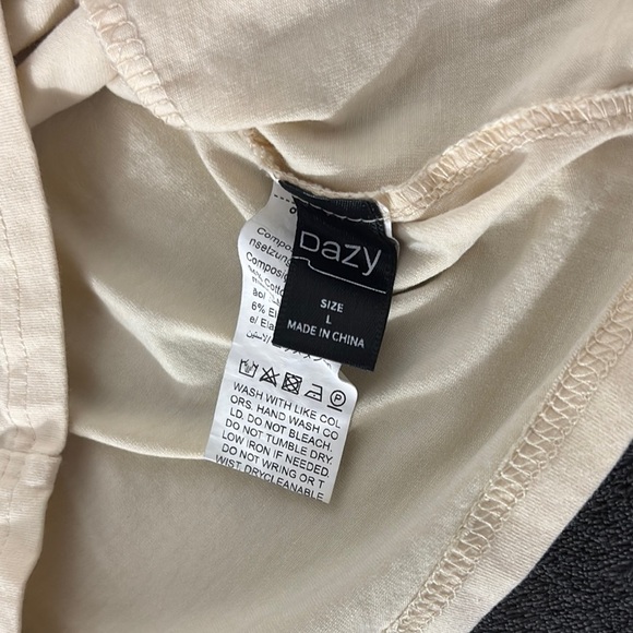 Cream Button-Up Women's Top - Picture 5 of 5